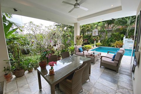 Villa in Hua Hin, Thailand 3 bedrooms № 168737 - photo 8