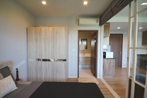 Condo in Hua Hin, Thailand, 2 bedrooms  № 168741 - photo 13