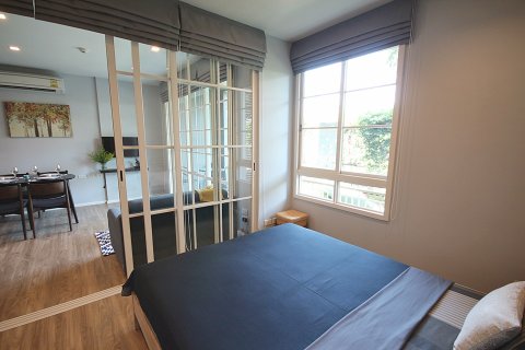 Condo in Hua Hin, Thailand, 2 bedrooms  № 168741 - photo 11