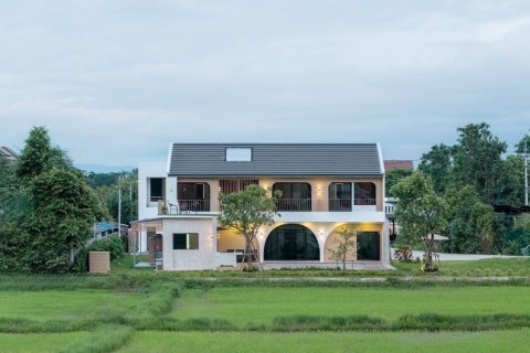 Villa in Hang Dong, Thailand 4 bedrooms № 135687 - photo 1