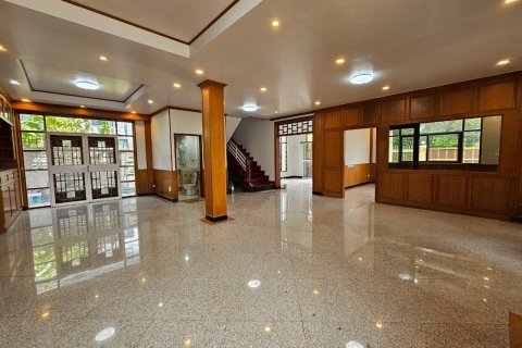 Дом в Бангкоке, Таиланд с 7 спальнями  № 141425 - фото 4