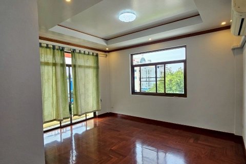 Дом в Бангкоке, Таиланд с 7 спальнями  № 141425 - фото 25