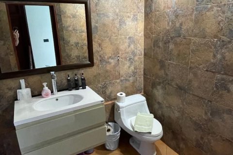 Condo à Kathu, Thaïlande, 4 chambres  № 141430 - photo 30