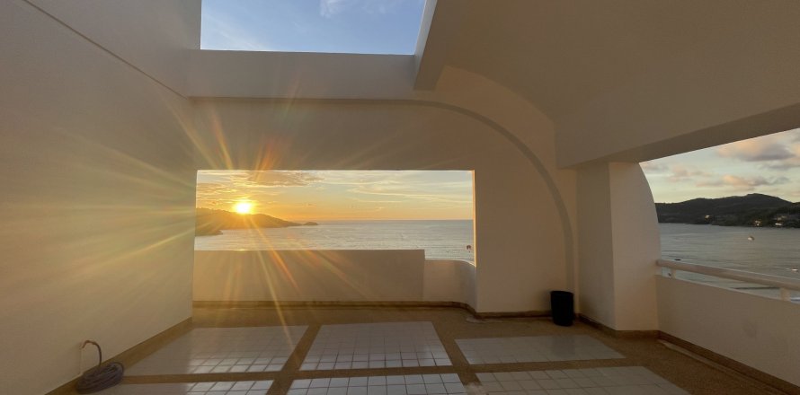 Condo à Kathu, Thaïlande, 4 chambres  № 141430