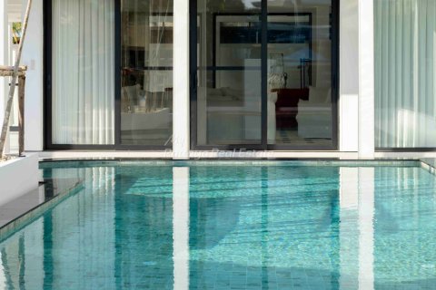 House on Jomtien Beach, Pattaya, Thailand 8 bedrooms № 158754 - photo 5