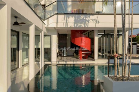 House on Jomtien Beach, Pattaya, Thailand 8 bedrooms № 158754 - photo 3