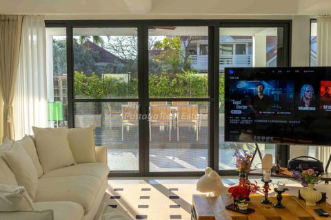 House on Jomtien Beach, Pattaya, Thailand 8 bedrooms № 158754 - photo 8