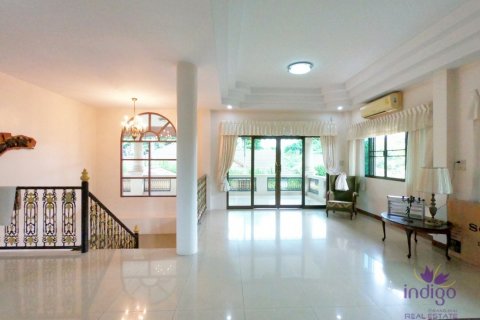 House in Chiang Mai, Thailand 5 bedrooms № 120402 - photo 12