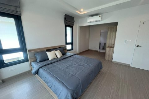 House in Phuket, Thailand 3 bedrooms № 136977 - photo 8
