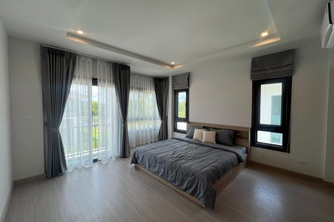 House in Phuket, Thailand 3 bedrooms № 136977 - photo 9
