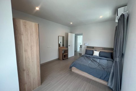 House in Phuket, Thailand 3 bedrooms № 136977 - photo 10