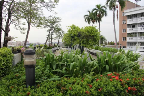 Кондоминиум с 2 спальнями в Бангкоке, Таиланд № 136973 - фото 17