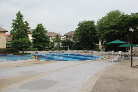 Кондоминиум с 2 спальнями в Бангкоке, Таиланд № 136973 - фото 28