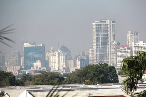 Condo in Bangkok, Thailand, 2 bedrooms № 136973 - photo 23