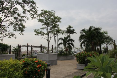 Кондоминиум с 2 спальнями в Бангкоке, Таиланд № 136973 - фото 18