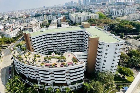 Condo in Bangkok, Thailand, 2 bedrooms № 136973 - photo 24