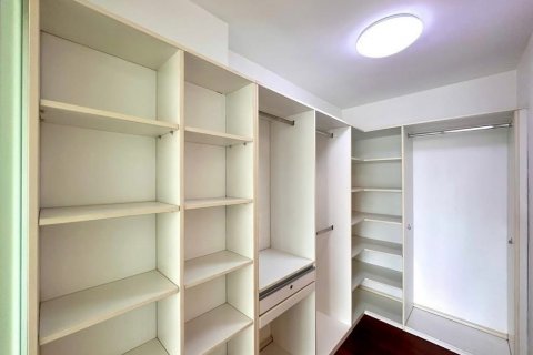 Condo à Watthana, Bangkok, Thaïlande, 2 chambres  № 136976 - photo 10