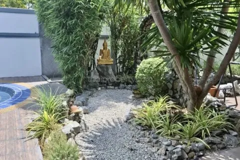 Casa de 3 dormitorios en Pattaya, Tailandia № 213326 - foto 7