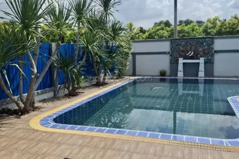 Casa de 3 dormitorios en Pattaya, Tailandia № 213326 - foto 6