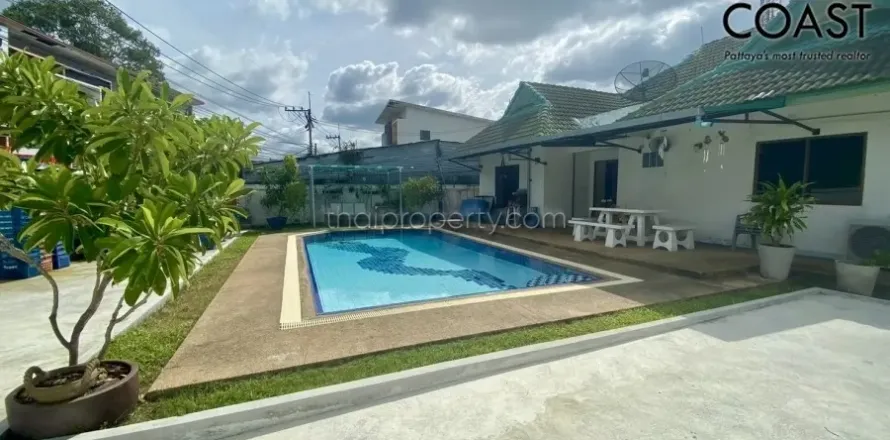 Casa de 3 dormitorios en Pattaya, Tailandia № 213327
