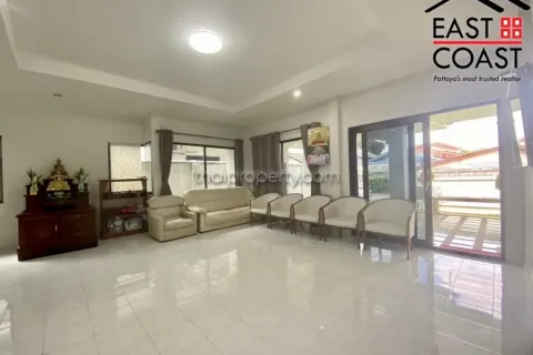 Casa de 3 dormitorios en Pattaya, Tailandia № 213327 - foto 5