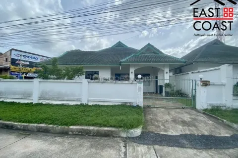 Casa de 3 dormitorios en Pattaya, Tailandia № 213327 - foto 17