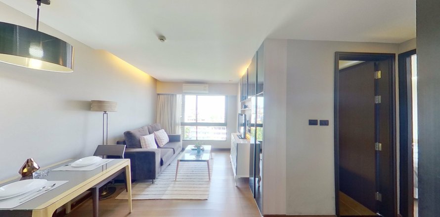 Studio in the Condo in Watthana, Bangkok, Thailand  № 158323