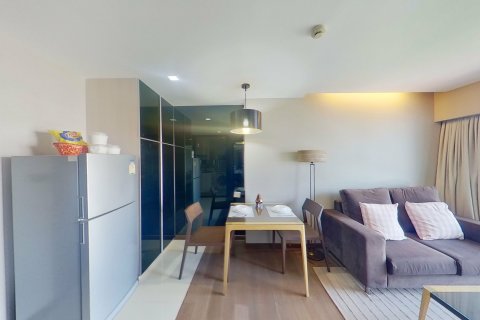 Studio in the Condo in Watthana, Bangkok, Thailand  № 158323 - photo 2