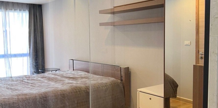 Studio in the Condo in Watthana, Bangkok, Thailand  № 158318