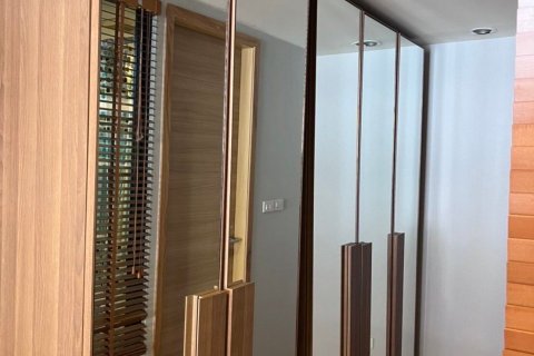 Studio in the Condo in Watthana, Bangkok, Thailand  № 158318 - photo 4