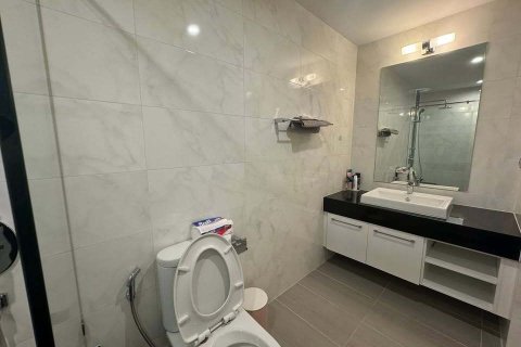Condo in Yan Nawa, Bangkok, Thailand, 2 bedrooms  № 173384 - photo 8
