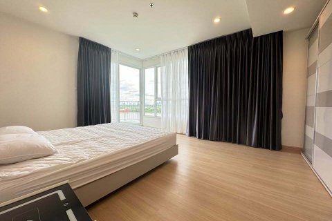 Condo in Yan Nawa, Bangkok, Thailand, 2 bedrooms  № 173384 - photo 3