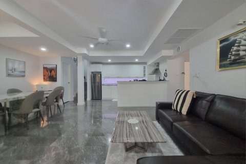 Villa in Kathu, Thailand 2 bedrooms № 173381 - photo 9