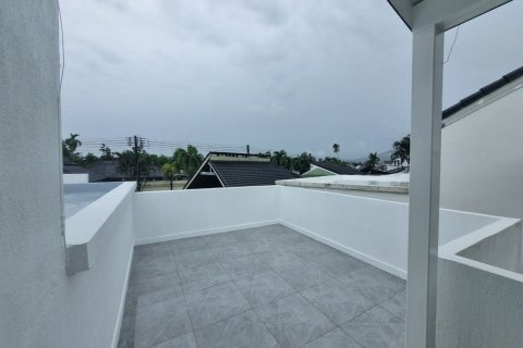 Villa in Kathu, Thailand 2 bedrooms № 173381 - photo 25