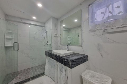 Villa in Kathu, Thailand 2 bedrooms № 173381 - photo 27