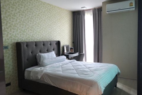 Студия в кондо в Клонг Тоэй, Бангкок, Таиланд № 162003 - фото 6