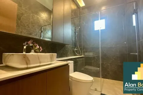 Casa de 4 dormitorios en Pattaya, Tailandia № 210864 - foto 3