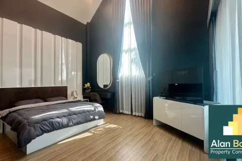 Casa de 4 dormitorios en Pattaya, Tailandia № 210864 - foto 5