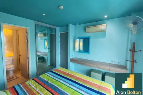 Condominio de 1 dormitorio en Jomtien Beach, Pattaya, Tailandia № 210865 - foto 4