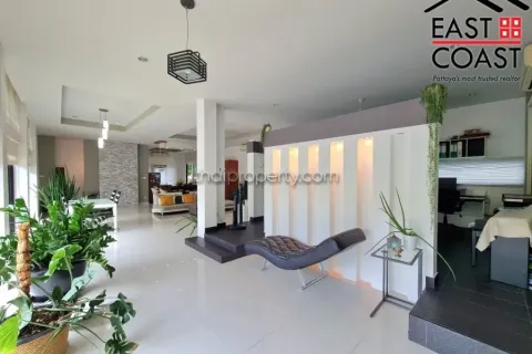 Casa de 3 dormitorios en Pattaya, Tailandia № 212175 - foto 15