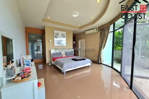 Casa de 3 dormitorios en Pattaya, Tailandia № 212175 - foto 17