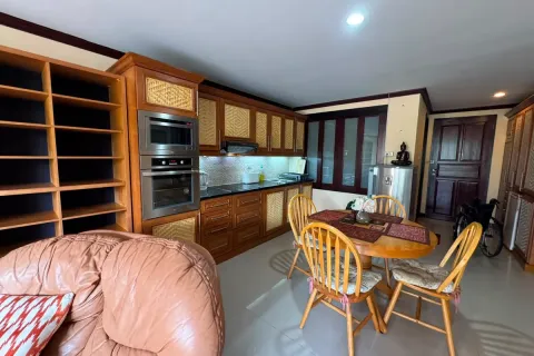 Condominio de 2 dormitorios en Jomtien Beach, Pattaya, Tailandia № 212174 - foto 12
