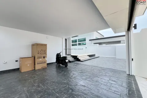 Casa de 3 dormitorios en Pattaya, Tailandia № 212173 - foto 5