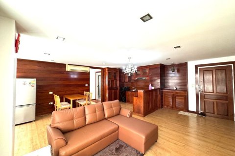 Condo in Suan Luang, Bangkok, Thailand, 2 bedrooms  № 158488 - photo 2