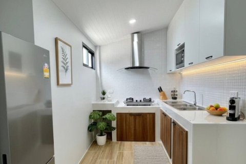 Townhouse in Phuket, Thailand 2 bedrooms № 158487 - photo 5