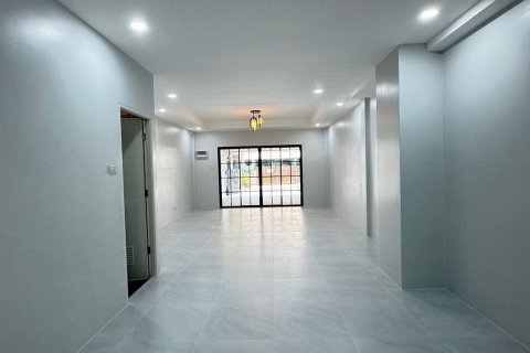 Townhouse in Phuket, Thailand 2 bedrooms № 158487 - photo 10