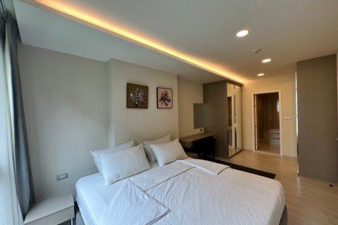 Кондоминиум с 2 спальнями в Клонг Тоэй, Бангкок, Таиланд № 136371 - фото 3