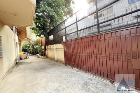 Gewerbeimmobilie in Phra Khanong, Bangkok, Thailand 576 m2 № 216756 - Foto 10