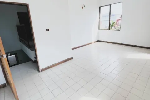 Gewerbeimmobilie in Phra Khanong, Bangkok, Thailand 576 m2 № 216756 - Foto 12