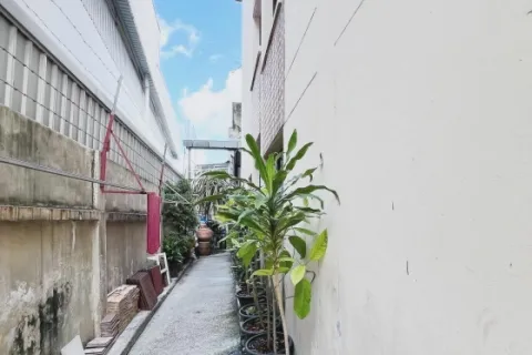Gewerbeimmobilie in Phra Khanong, Bangkok, Thailand 576 m2 № 216756 - Foto 11